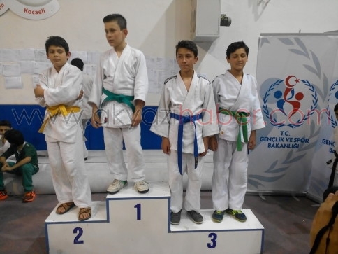 Akyazı Belediyesi Judo Takımından Büyük Başarı